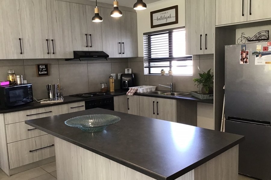 3 Bedroom Property for Sale in Vredenburg Western Cape